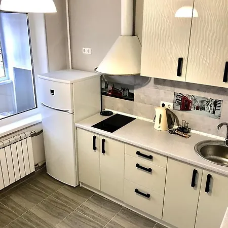 Apartman Obolon Metro Station *